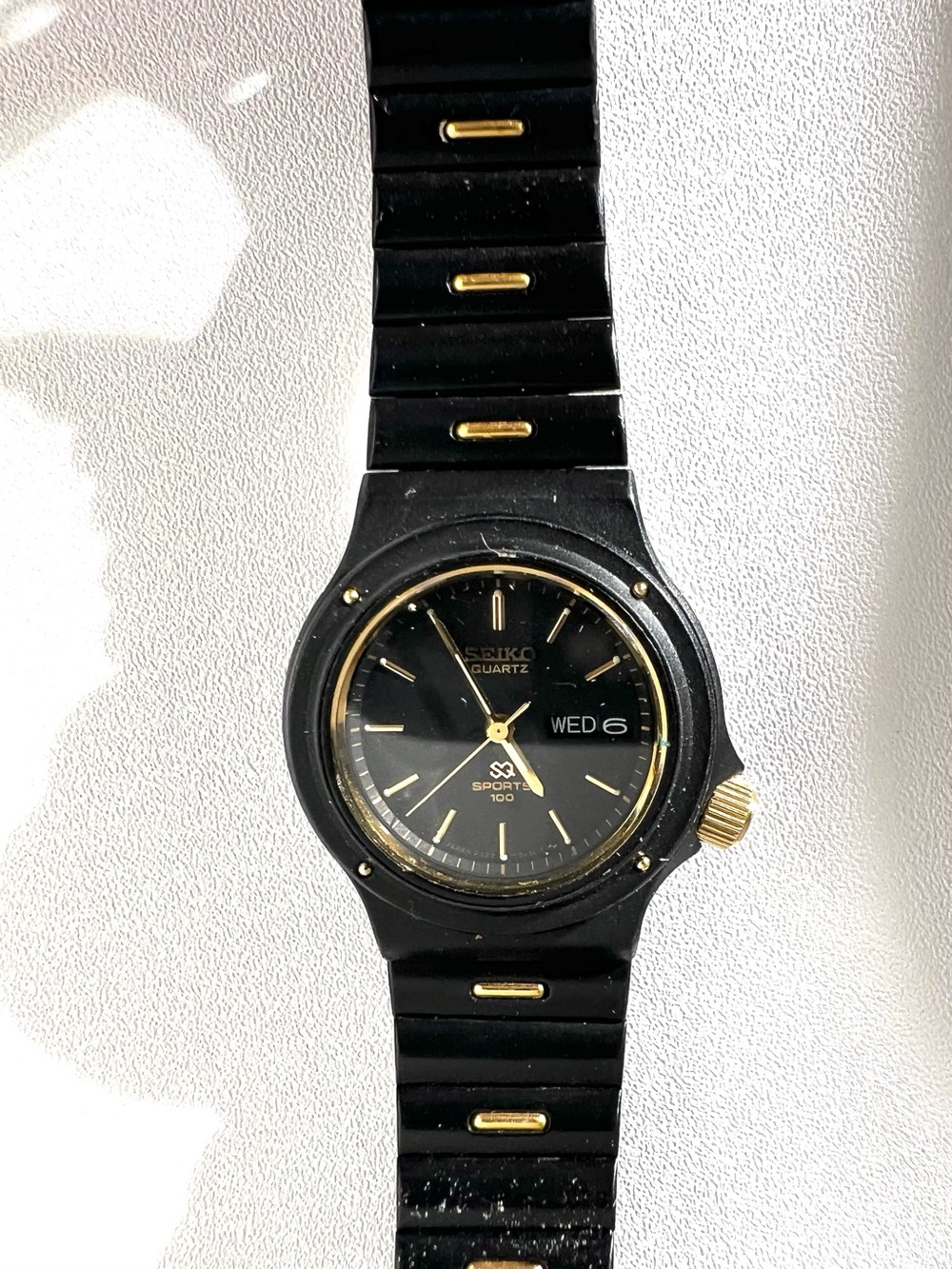 Ladies seiko sport 100 watch